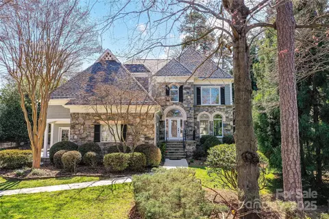 18512 Square Sail Rd, Cornelius, NC 28031