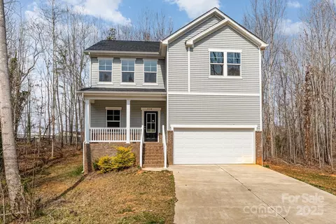 418 Wintergreen Ct, Kings Mountain, NC 28086
