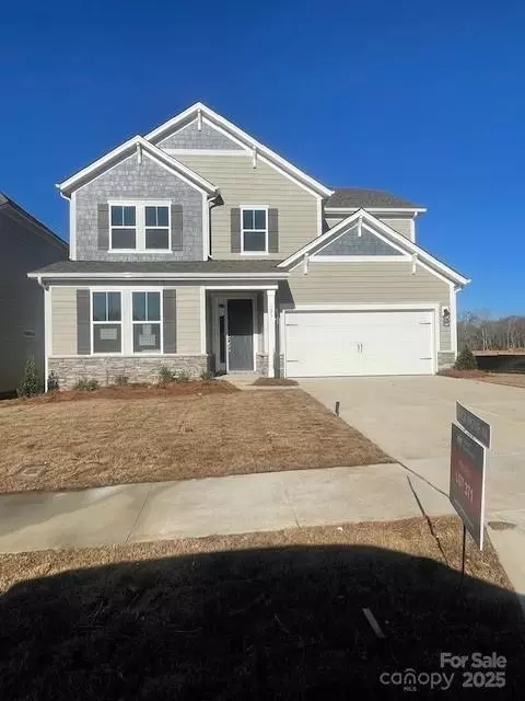 121 Goorawing Ln, Mooresville, NC 28115