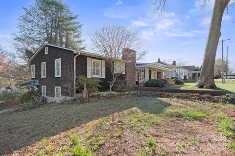 709 S Cedar St, Lincolnton, NC 28092
