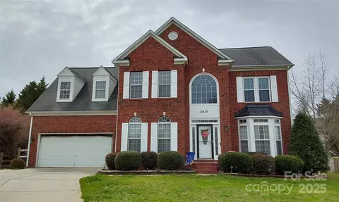 12836 Harvest Time Ct, Charlotte, NC 28278