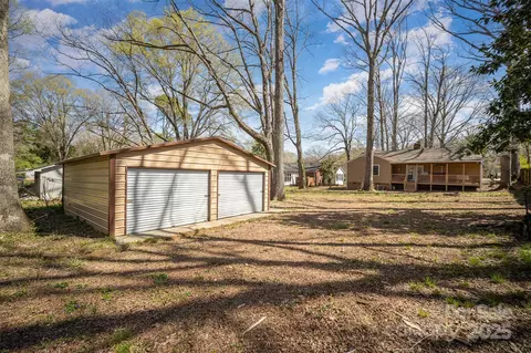 Exterior - 116 S Westover Dr, Monroe, NC 28112 photo 3 of 7