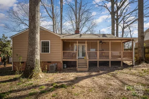 Exterior - 116 S Westover Dr, Monroe, NC 28112 photo 4 of 7