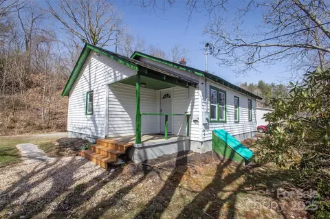88 Lower Grassy Branch Rd, Asheville, NC 28805