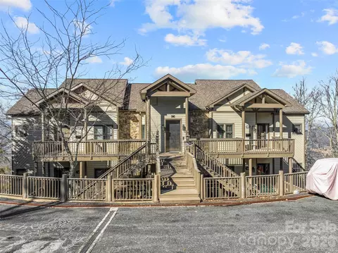 30 Club Villa B3 Ct #B/3, Burnsville, NC 28714