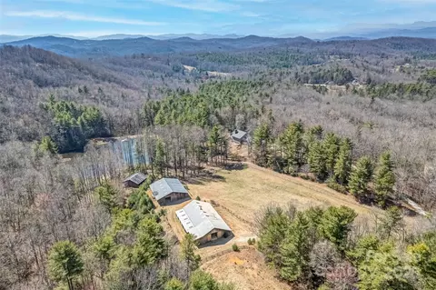 674 Walnut Ridge Rd, Brevard, NC 28712