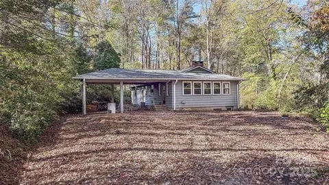 522 Jervey Rd, Landrum, SC 29356