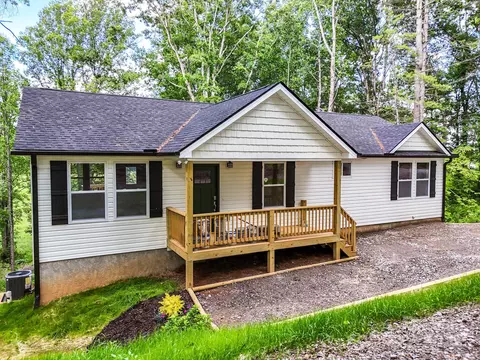 105 Forest Fern Ln, Alexander, NC 28701