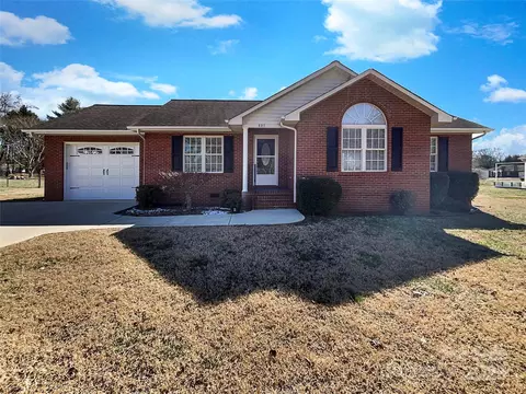 898 Sage Field Ln, Lincolnton, NC 28092