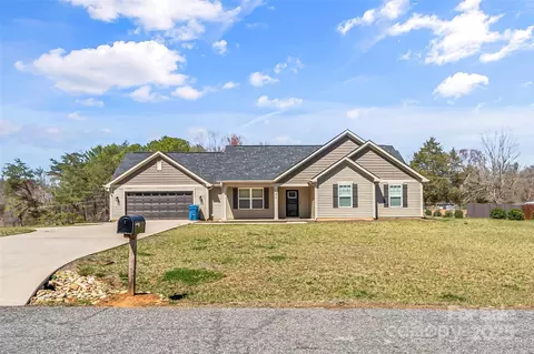 1676 Greenbrooke Rd, Hudson, NC 28638