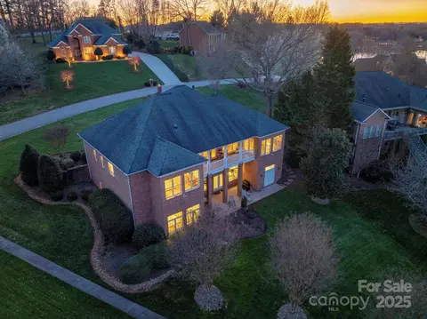 110 49th Avenue Nw Pl NW, Hickory, NC 28601 photo 4