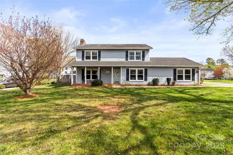 1448 Morrocroft Trl, Gastonia, NC 28054