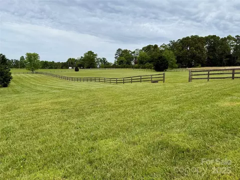 226 John Smith Rd, Columbus, NC 28722 photo 37