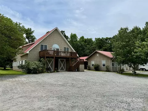 226 John Smith Rd, Columbus, NC 28722