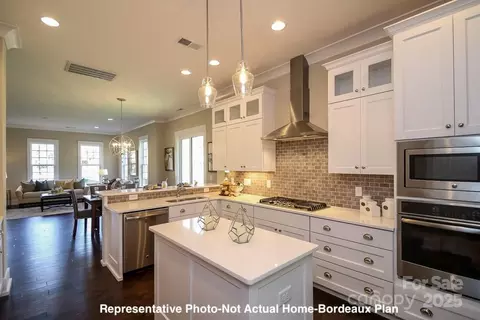 19724 School St # -A, Cornelius, NC 28031