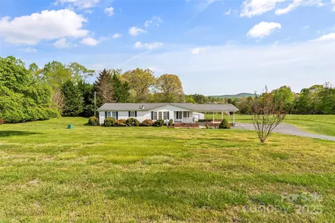 510 Damascus Church Rd, Statesville, NC 28625