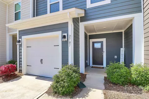 2707 Aubrey St, Monroe, NC 28110 photo 3