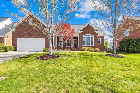 127 Oxford Dr, Mooresville, NC 28115