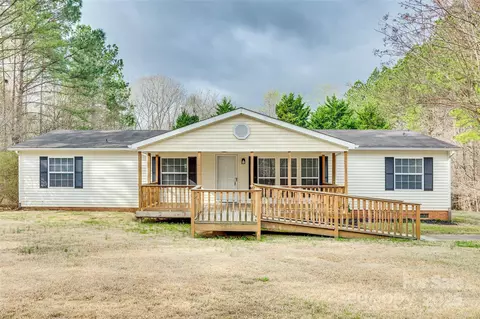 3924 Ernandez Rd, Richburg, SC 29729