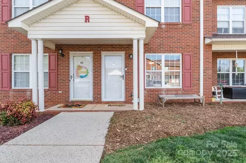 102 Brandywine Ne R3 Dr NE #R3, Conover, NC 28613