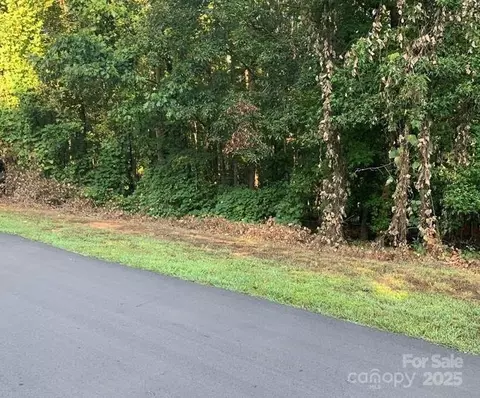 8004 Summit Ridge Dr, Catawba, NC 28609