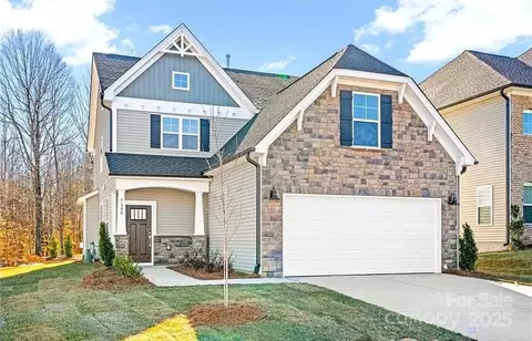 7380 Deerhurst Ln, Kernersville, NC 27284