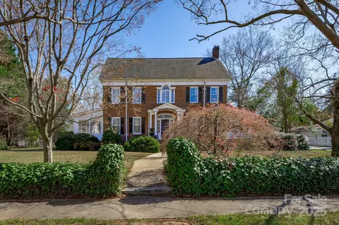 211 W Liberty St, Winnsboro, SC 29180