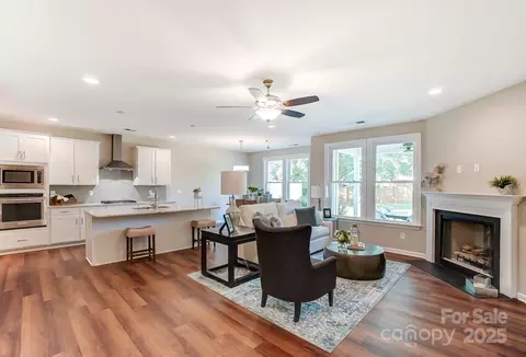 10408 Audubon Ridge Dr, Cornelius, NC 28031