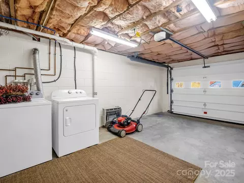 19 Robert E Lee Dr, Flat Rock, NC 28731 photo 24