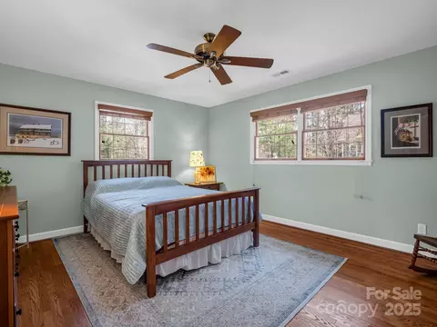 19 Robert E Lee Dr, Flat Rock, NC 28731 photo 14
