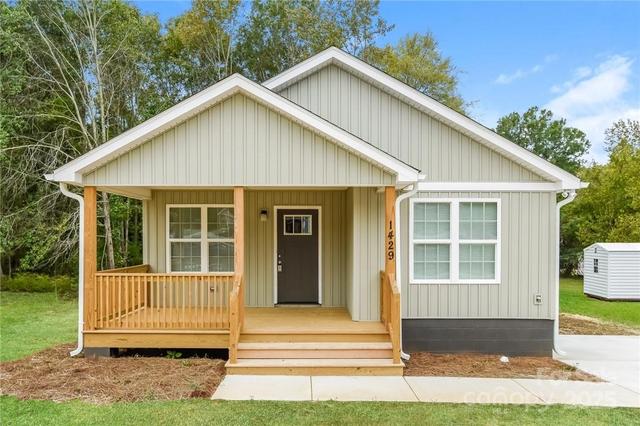 1429 Edgewood Dr, Rock Hill, SC 29730 | MLS# 4235702 | 15 Photos - Movoto
