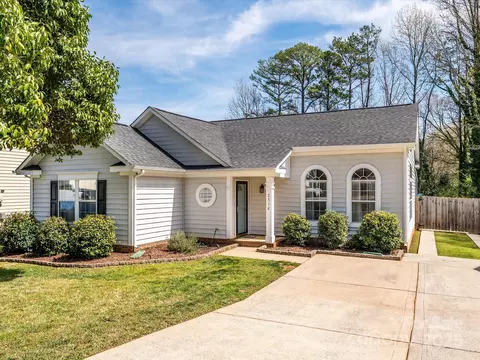 2518 Eargle Rd, Charlotte, NC 28269
