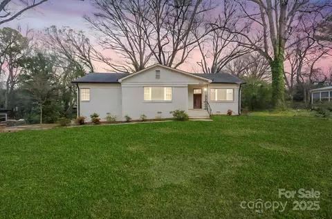 4329 Castleton Rd, Charlotte, NC 28211