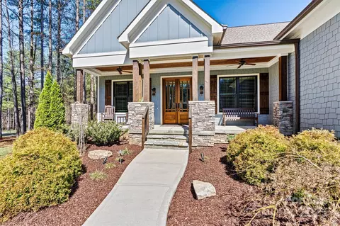 188 Winding Forest Dr, Troutman, NC 28166