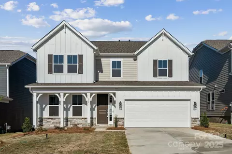 119 Goorawing Ln, Mooresville, NC 28115