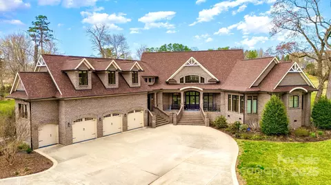 520 Riviera Dr, Salisbury, NC 28144