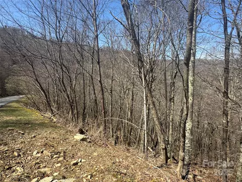 Running Cedar Drive, Mars Hill, NC 28754
