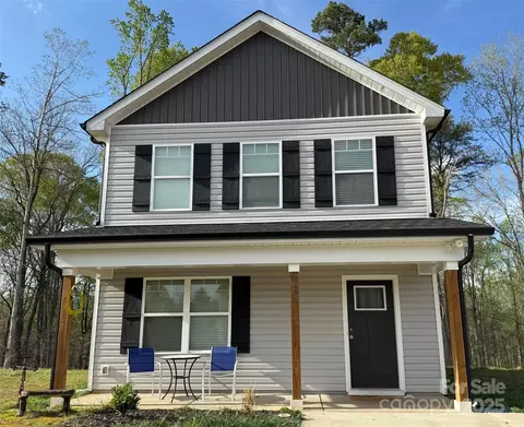 936 Constitution Ave, Newton, NC 28658