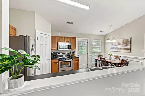 Kitchen - 301 N 4th Ave, Maiden, NC 28650 photo 1 of 4