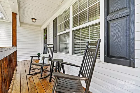 Exterior - 301 N 4th Ave, Maiden, NC 28650 photo 2 of 7