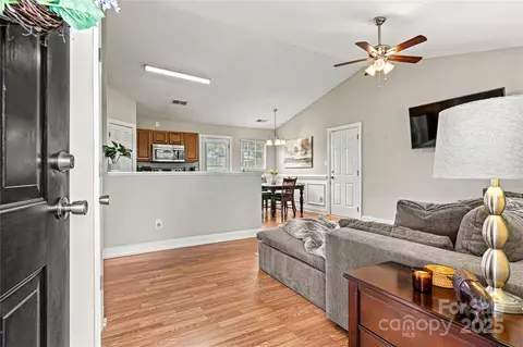 Entry Way - 301 N 4th Ave, Maiden, NC 28650 photo 1 of 1