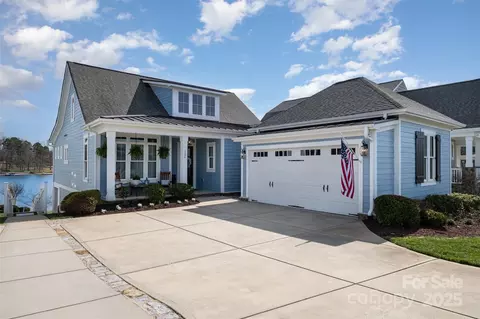 126 Sisters Cove Ct, Mooresville, NC 28117
