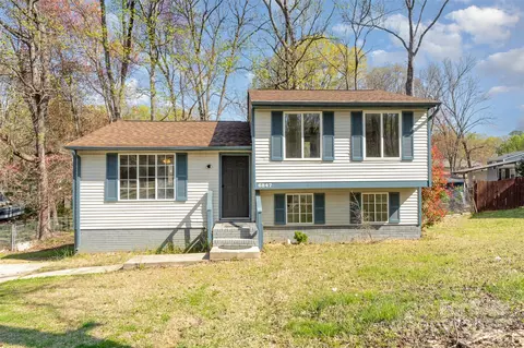 6847 Saddle Point Rd, Charlotte, NC 28212