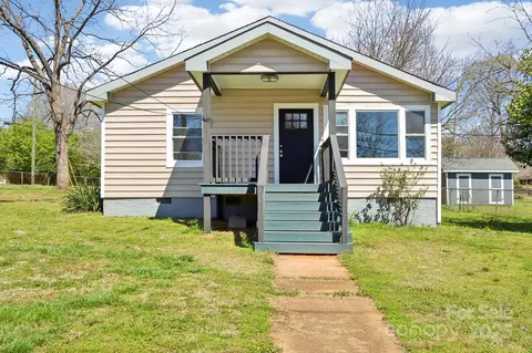 604 Rankin Ave, Mount Holly, NC 28120