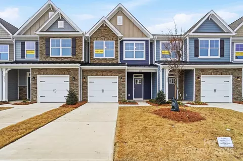 4223 Black Ct, Harrisburg, NC 28075