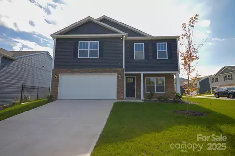 12 Byron Park Rd, Clyde, NC 28721