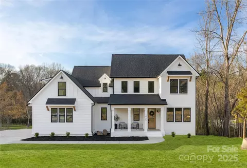 1465 Highcrest Way, Rock Hill, SC 29730