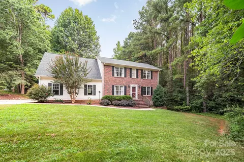 7025 Ridgeway Rd, Stanley, NC 28164
