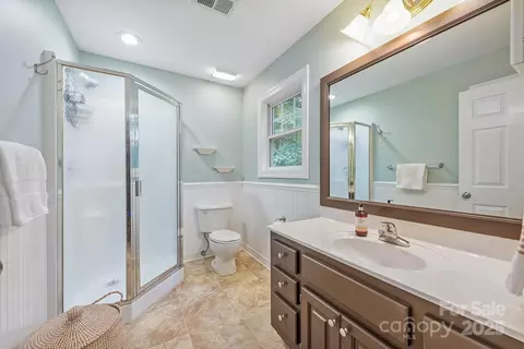 Bath - 7025 Ridgeway Rd, Stanley, NC 28164 photo 1 of 2