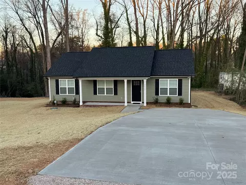 1311 Meadow Ave, Kannapolis, NC 28083